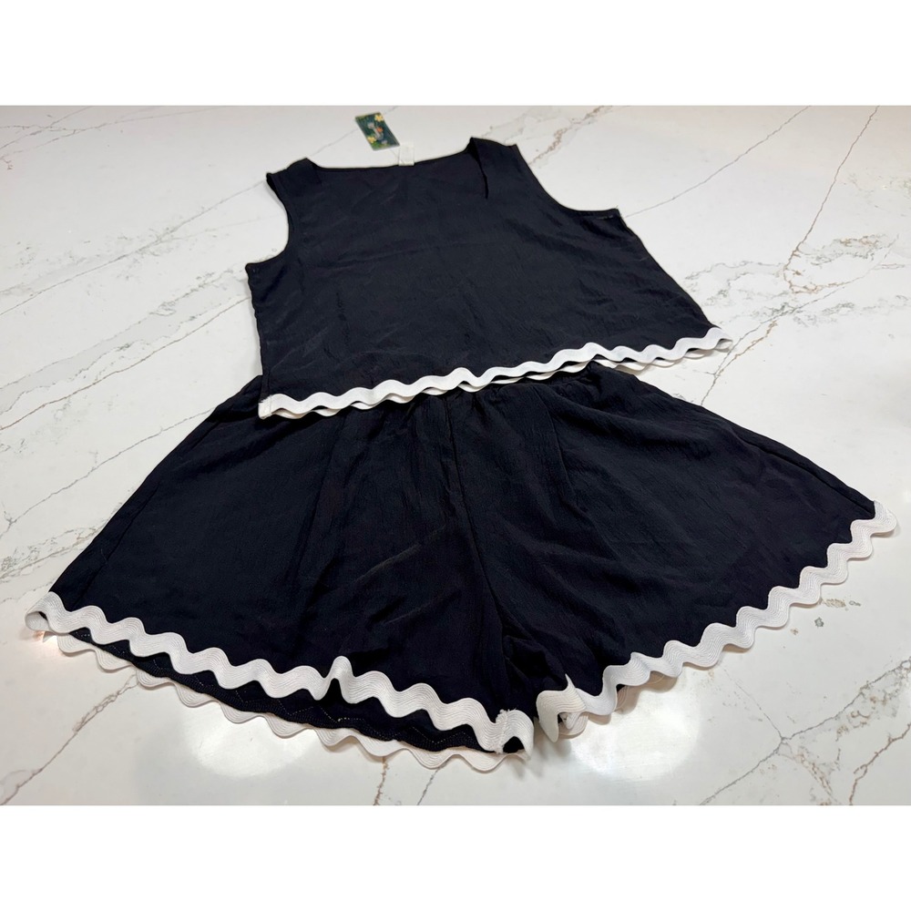 Blooming Jelly Womens Black White Scalloped Ric Rac 2 Piece Top Shorts Size M